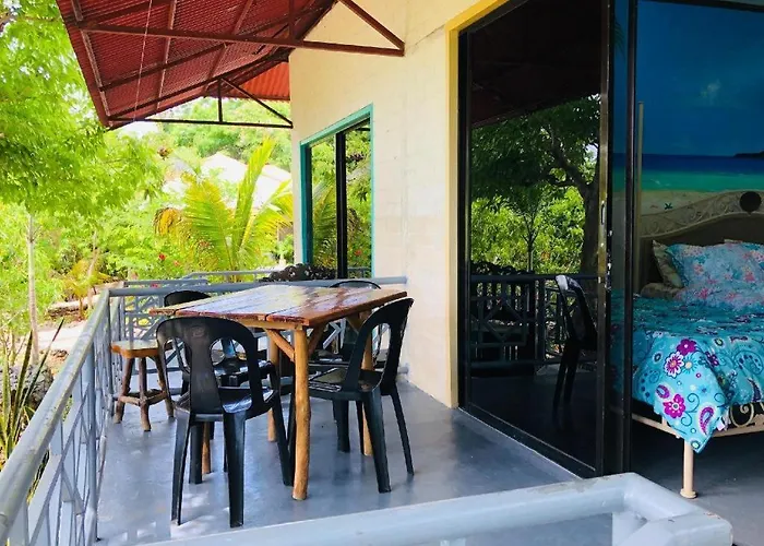 Bantayan Island Nature Park & 3* Humayhumay